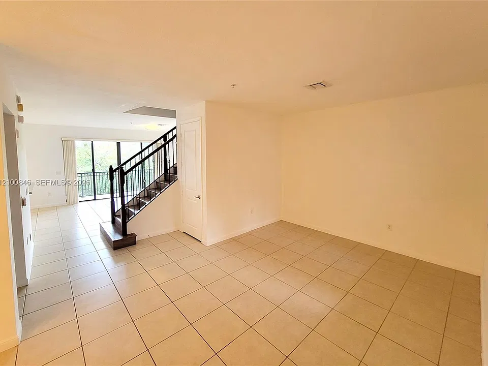 2955 NW 126th Ave #304-5