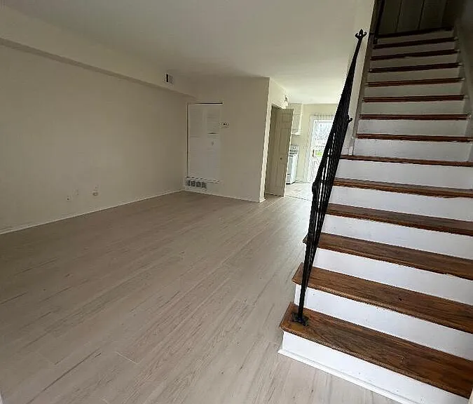 1800 S Breiel Blvd #1800 — Photo 10