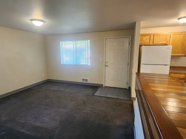 2114 N Yellowstone St #B — Photo 10