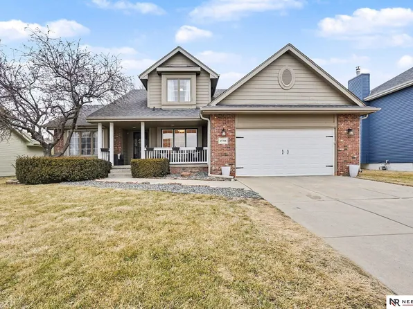 15708 Audrey St, Omaha, NE 68136