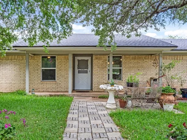 419 Overlook Rd, Valley Mills, TX 76689