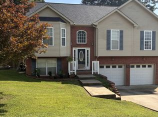 3488 Clover Hill Dr, Clarksville, TN 37043