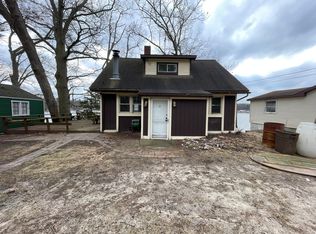 351 Woodland Dr, Six Lakes, MI 48886
