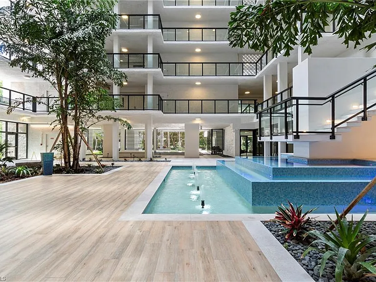 4031 Gulf Shore Blvd N #25 — Photo 23