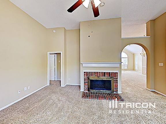 3rd image of 1511 Dutchman Creek Dr