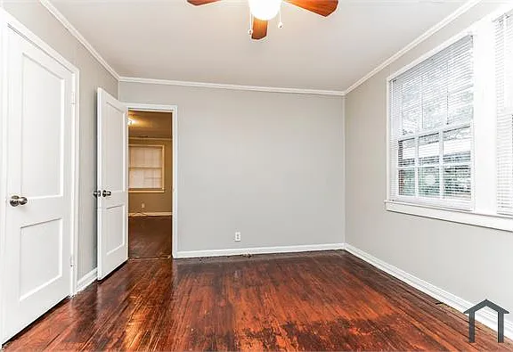 1306 Macon Ave — Photo 9