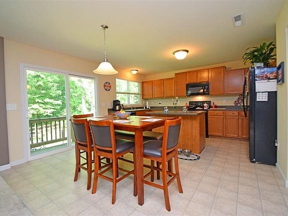 5th image of 20 Parkwood Pl
