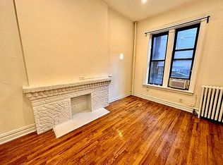 11 W 26th St #2R, New York, NY 10010