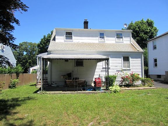 2nd image of 83 Riverdale Ave