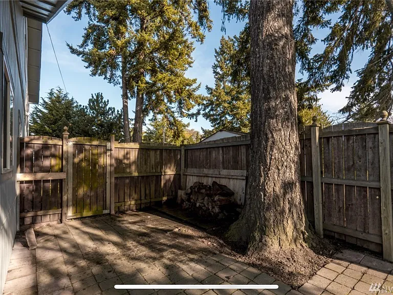 Side yard to east