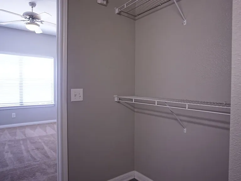 2502 Leon St #318 — Photo 10