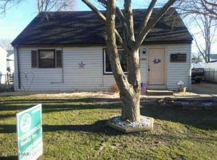 308 Nora St SE, Kentwood, MI 49548