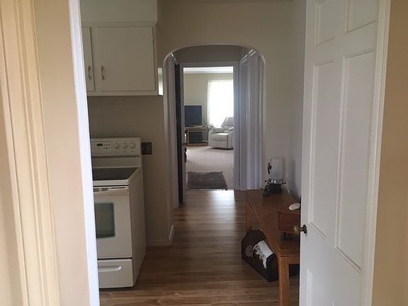 5th image of 1826 Ashland Ave #B