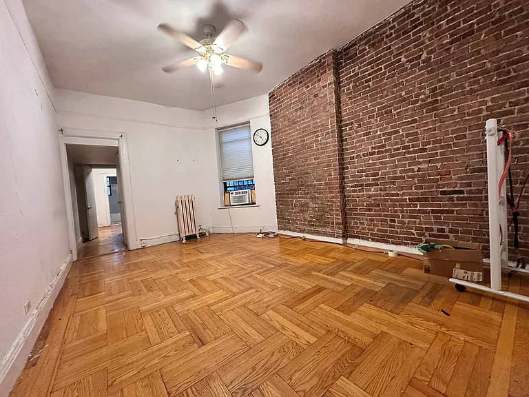 41 W 64th St #5D — Photo 10