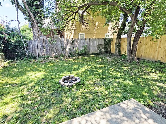 5th image of 3110 Rogers St