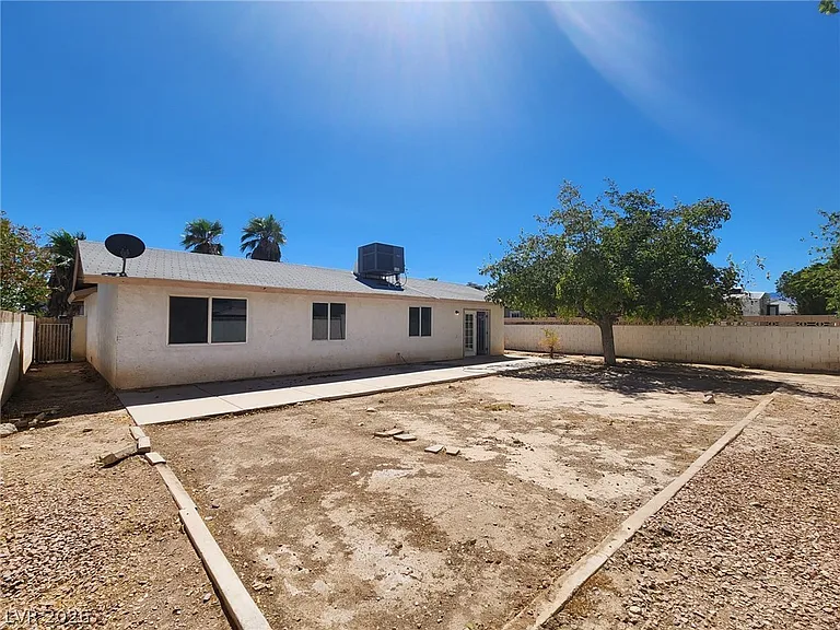6232 Espinosa Ave — Photo 23