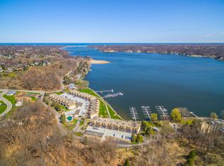 275 Bay Village Dr, Rochester, NY 14609