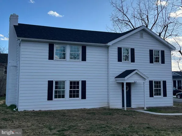 914 E King St, Strasburg, VA 22657