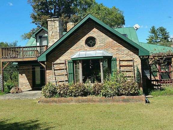 3rd image of 658 Peaceful Valley Dr
