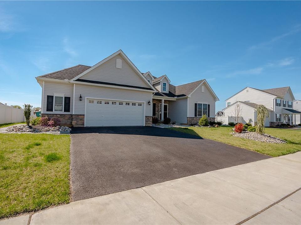 1st image of 1022 Fehnel Dr