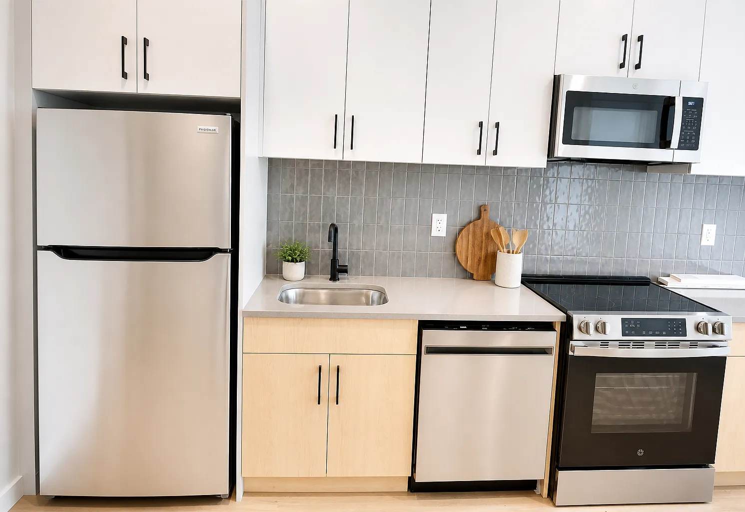 1 bed, $2,450 — Photo 1