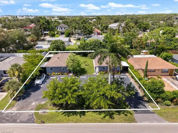 3365 Estey AVE, NAPLES, FL 34104