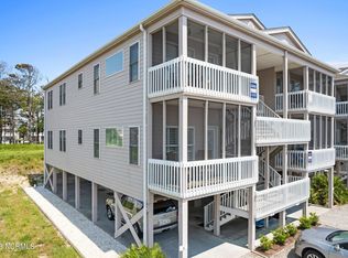 409 27th St #B, Sunset Beach, NC 28468