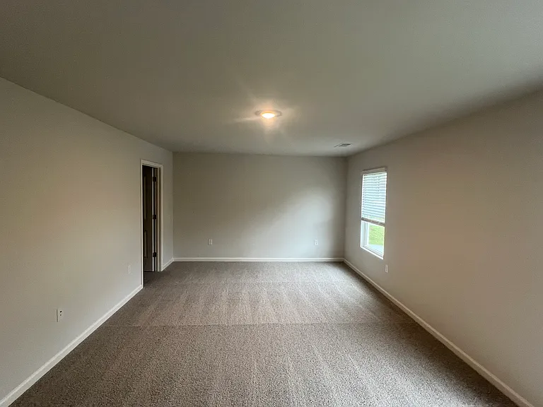88 King Vlg — Photo 15