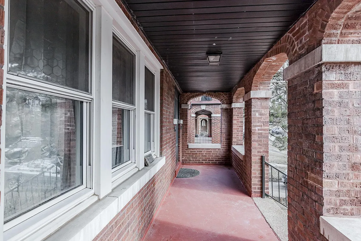 Building Photo - 7319 Lindell Blvd #1