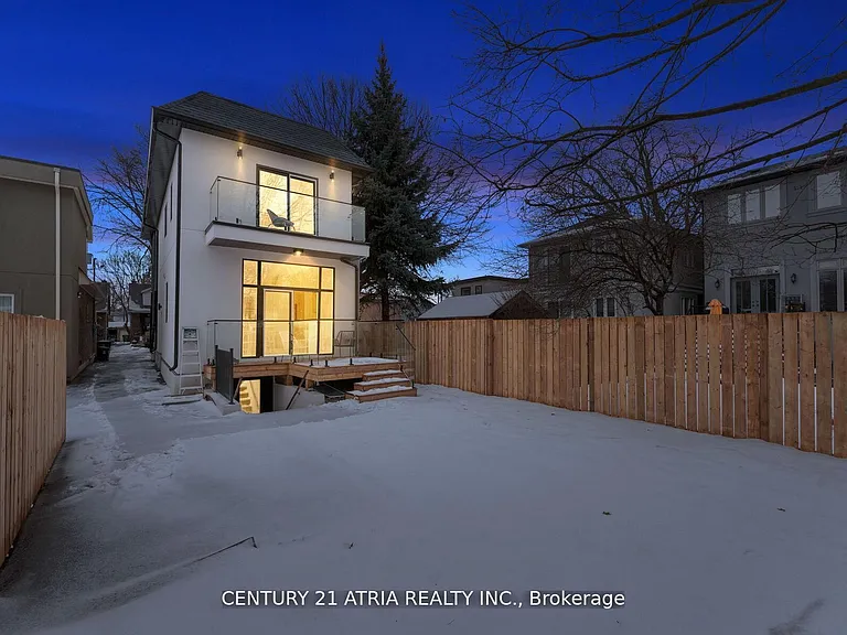 65 Crewe Ave — Photo 49