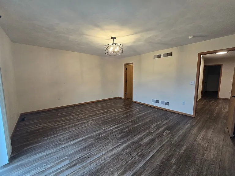 500 Harding St — Photo 13