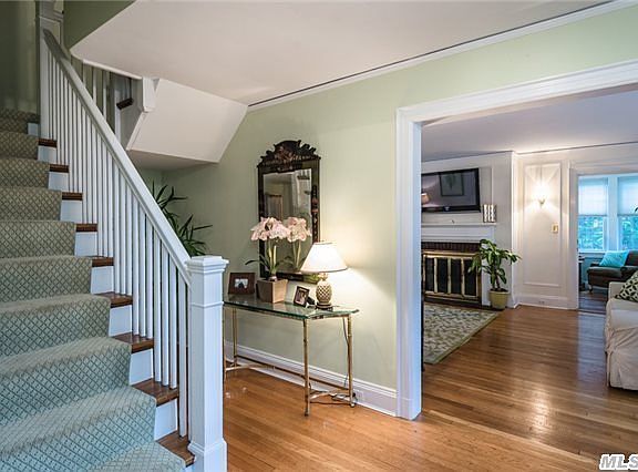 4th image of 770 Glen Cove Ave