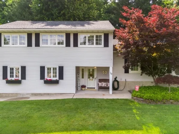 19 Falcon Pl, Wayne Twp., NJ 07470