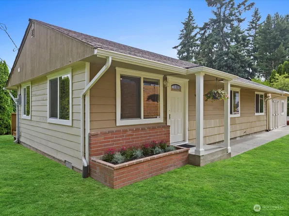 16105 37th Lane S, SeaTac, WA 98188