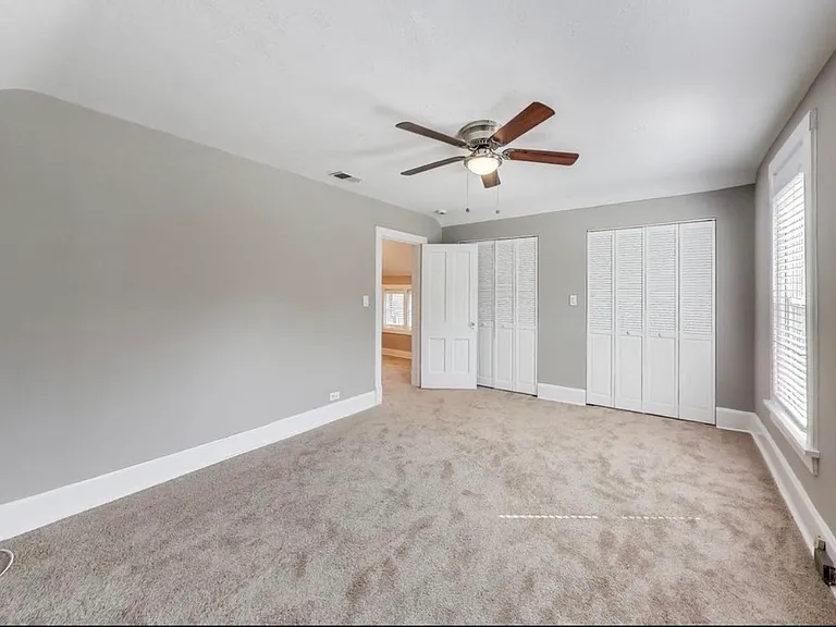 415 Bloom St — Photo 23
