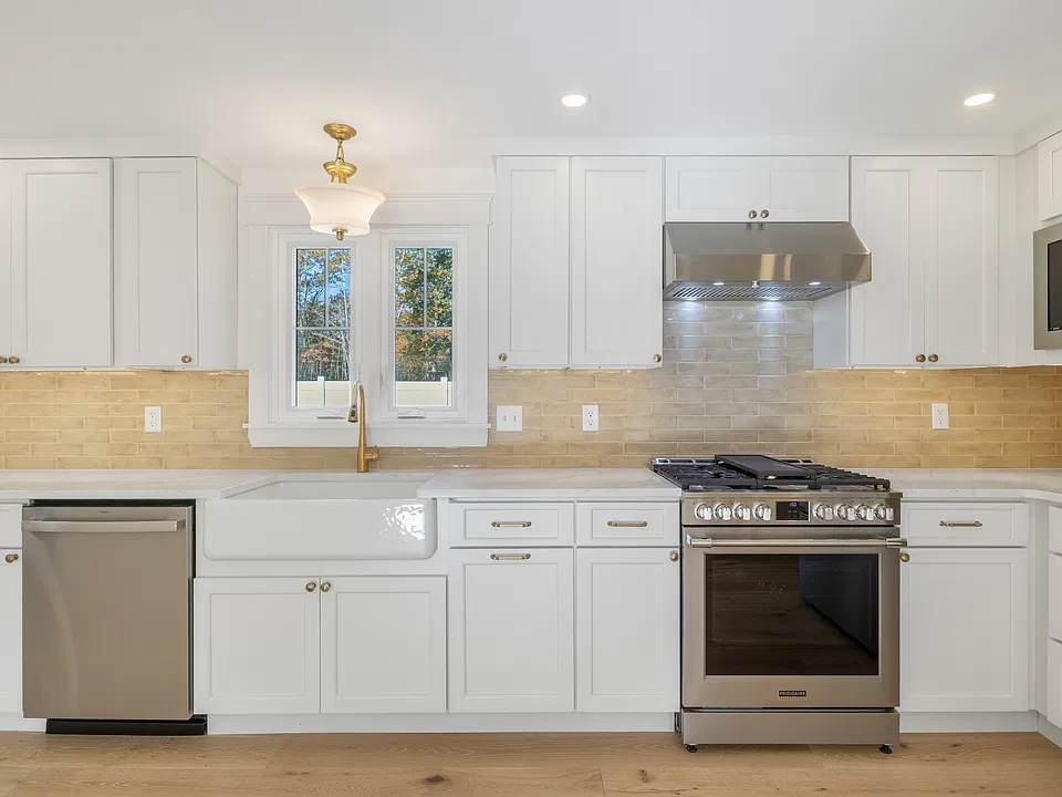 256 Berwick Rd