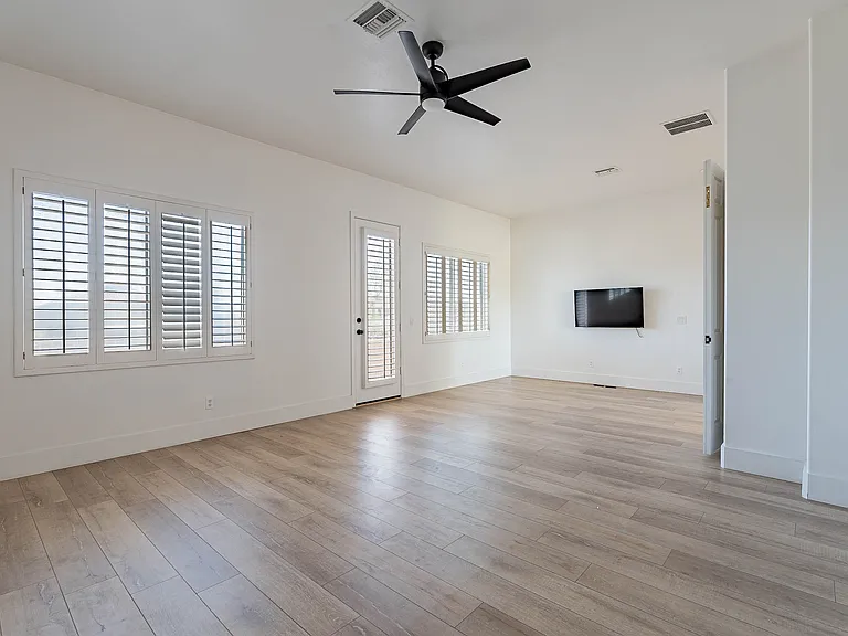 2956 S Birch Ct — Photo 45