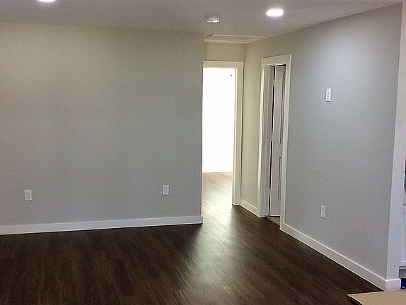 4th image of 6405 Bobby Burns St