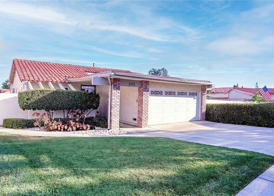 1st image of 1372 Branch Cir