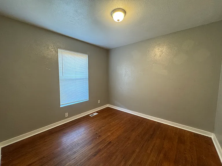 2030 NW 25th St #2 — Photo 17
