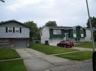 3502 Chestnut Dr, Hazel Crest, IL 60429