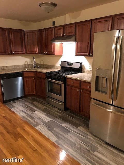 322 Claremont Avenue Kitchen Package