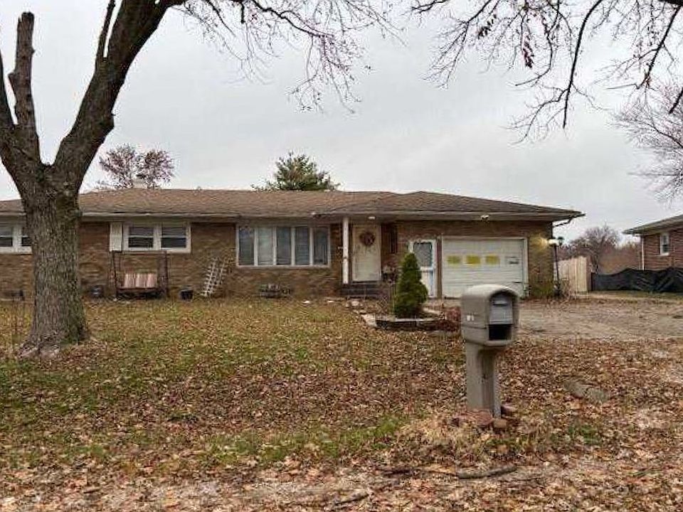 1st image of 4351 Maple Dr