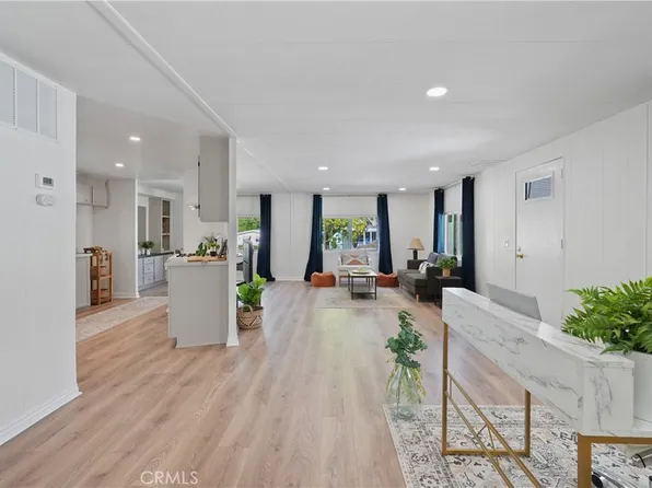 31130 S General Kearny Rd Spc 136, Temecula, CA 92591