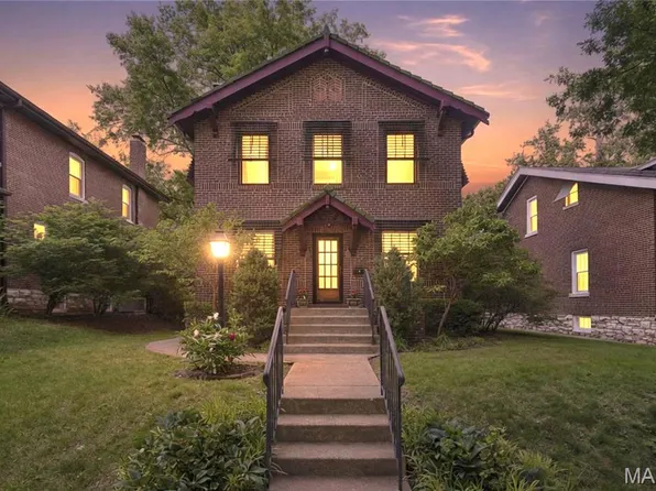 7051 Waterman Ave, Saint Louis, MO 63130