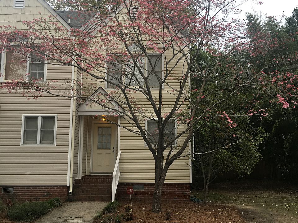 2nd image of 920 Woodrow St APT 9