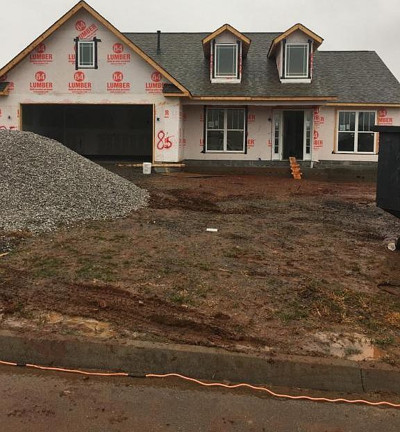 1st image of 1664 Llewellyn Ln