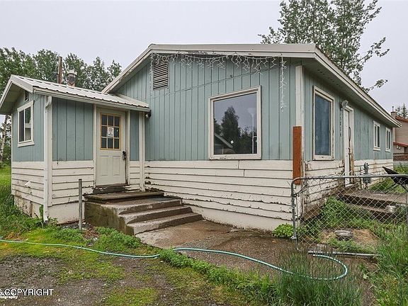 3rd image of 35814 Glory St