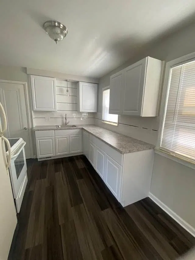 3 bed, 1.0 bath, 1112 sqft, $1,775 — Photo 3