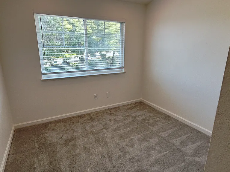 2210 Whitetail Ln — Photo 6